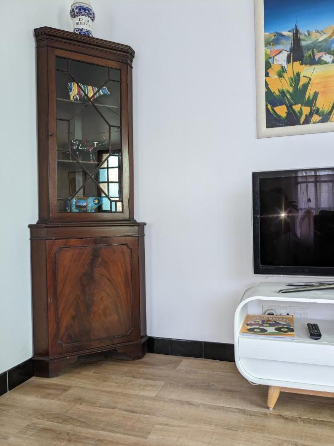 Au Chalet D'Illiers Combray, Grand Jardin Arbore Extérieur photo