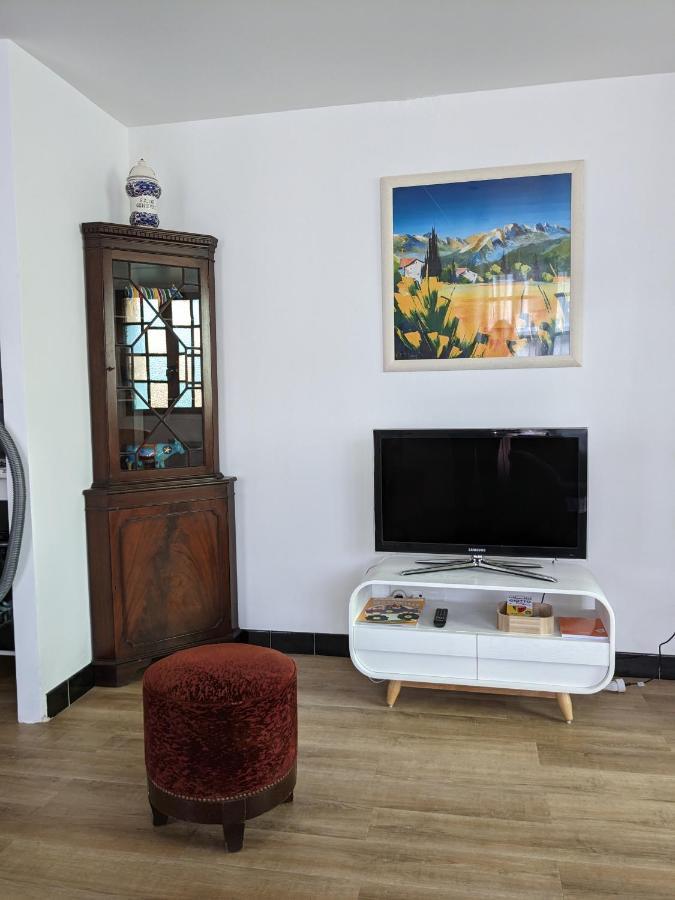 Au Chalet D'Illiers Combray, Grand Jardin Arbore Extérieur photo